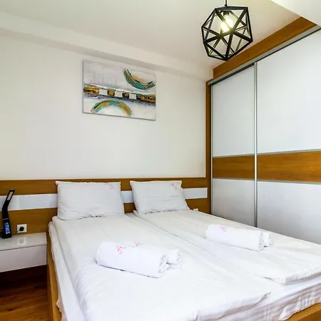 “apartment Golden Peace” דירה *