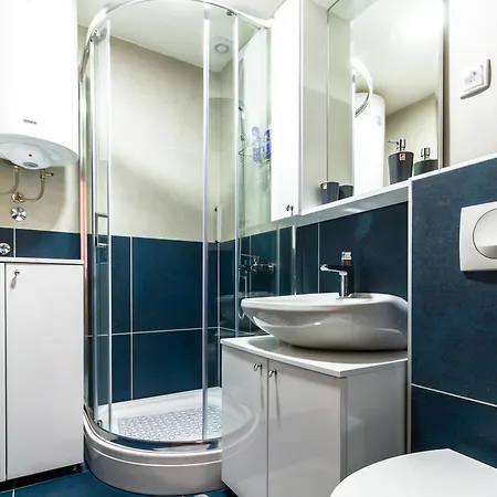 “apartment Golden Peace” *